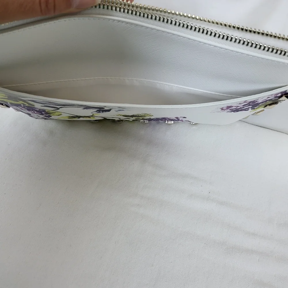 White House Black Market White Purple Hydrangea‎ Studded Wristlet Clutch New - Picture 6 of 10